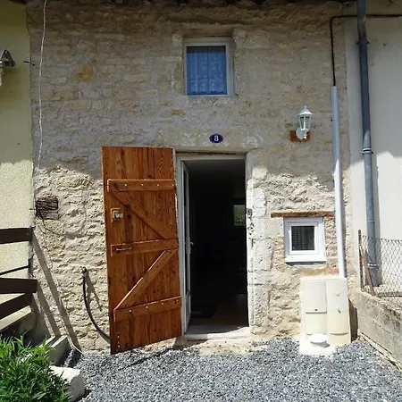 Furnished Stone * Ruffec (Charente)